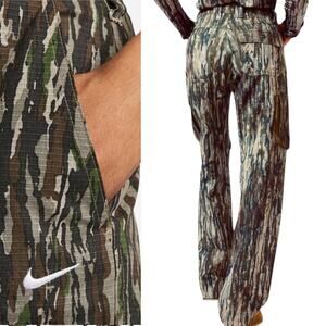 RARE Nike SB Women’s RealTree™ Green Print High Rise Cargo Pants Size 26 NWOT